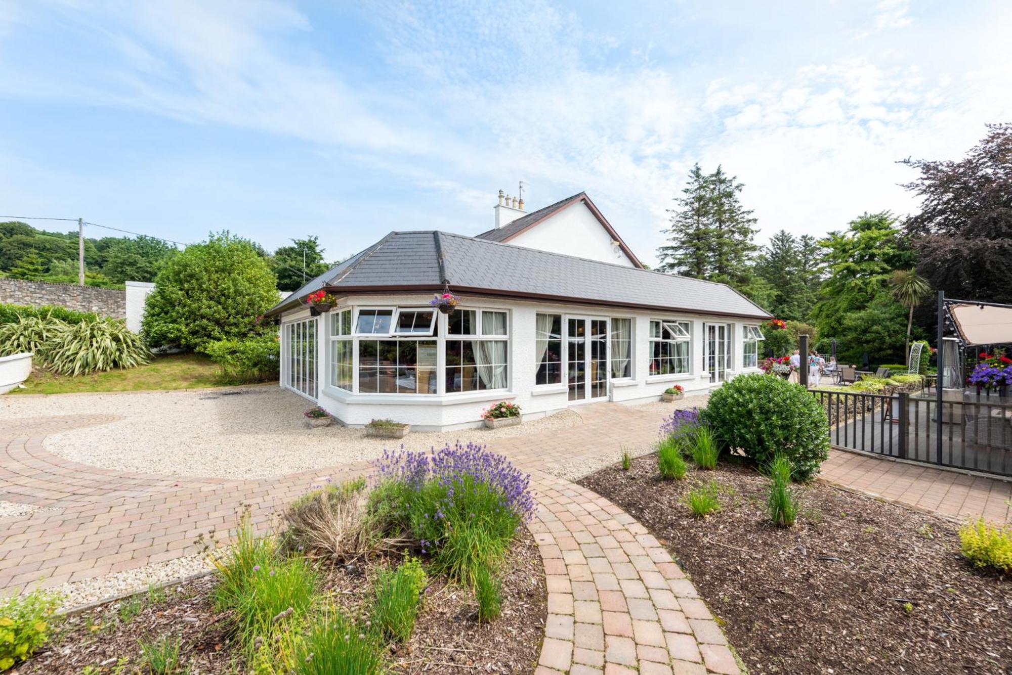 The Red Door Country House Hotel Fahan Exterior photo